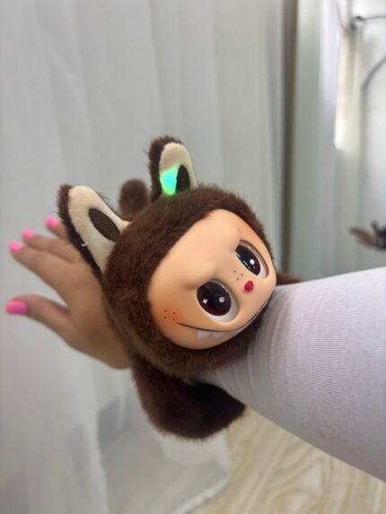 Brazaletes de labubu movimiento