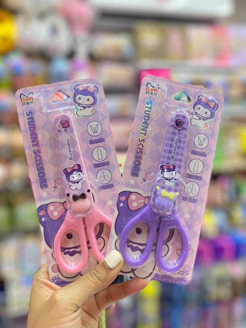 2025/10/IMG-20251017-WA0020.jpg Tijera de Kuromi - Imagen 1