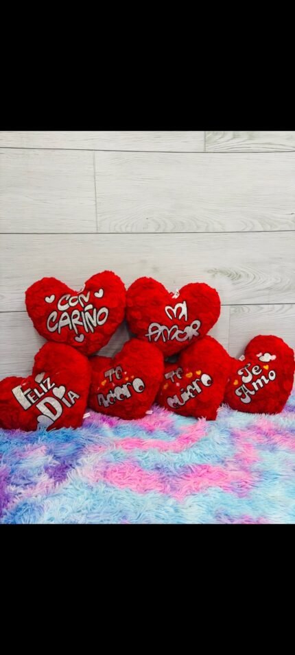 Cojín de corazón 20cm